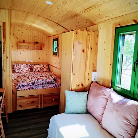 Terra Bulle - Roulotte Climatisee Avec Privatif *