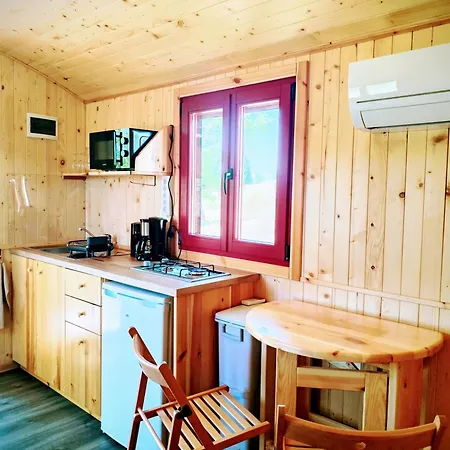 Parque de Campismo Terra Bulle - Roulotte Climatisee Avec Privatif *