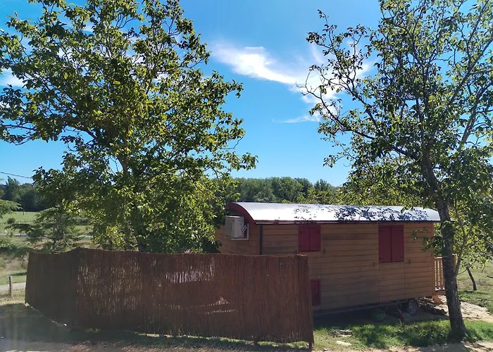 Kemping Terra Bulle - Roulotte Climatisee Avec Privatif